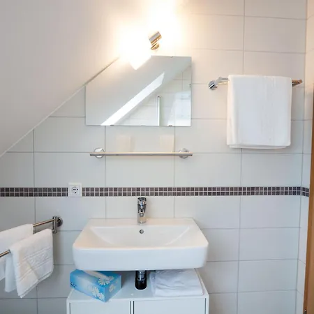 Appartement Komfortable Mit Seeblick *